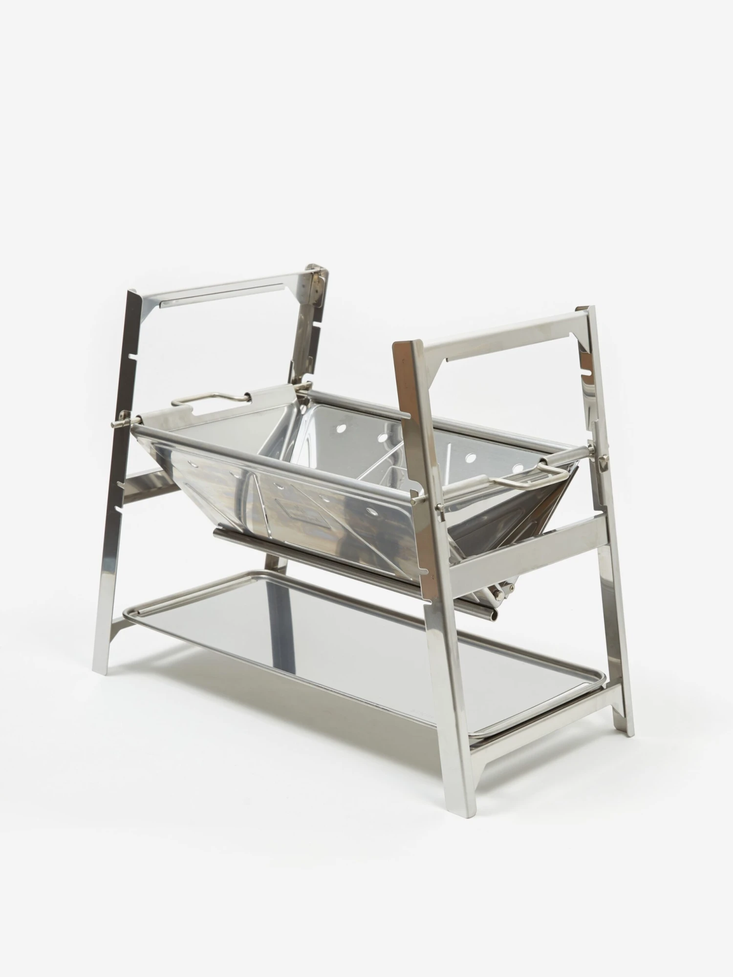 Snow Peak Takibi Solo Fire Pit And Grill - Silver 6 Snow Peak Takibi Solo Fire Pit And Grill - Silver - Image 4