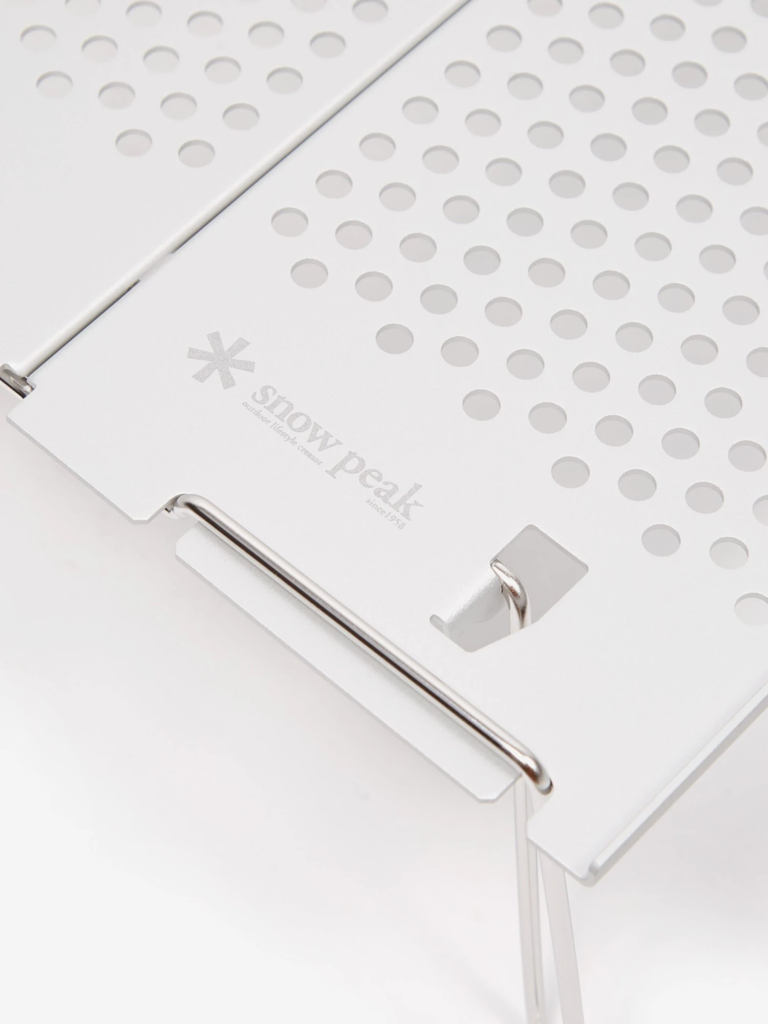 Snow Peak Ozen Solo Light Table - Silver 4 Snow Peak Ozen Solo Light Table - Silver - Image 2