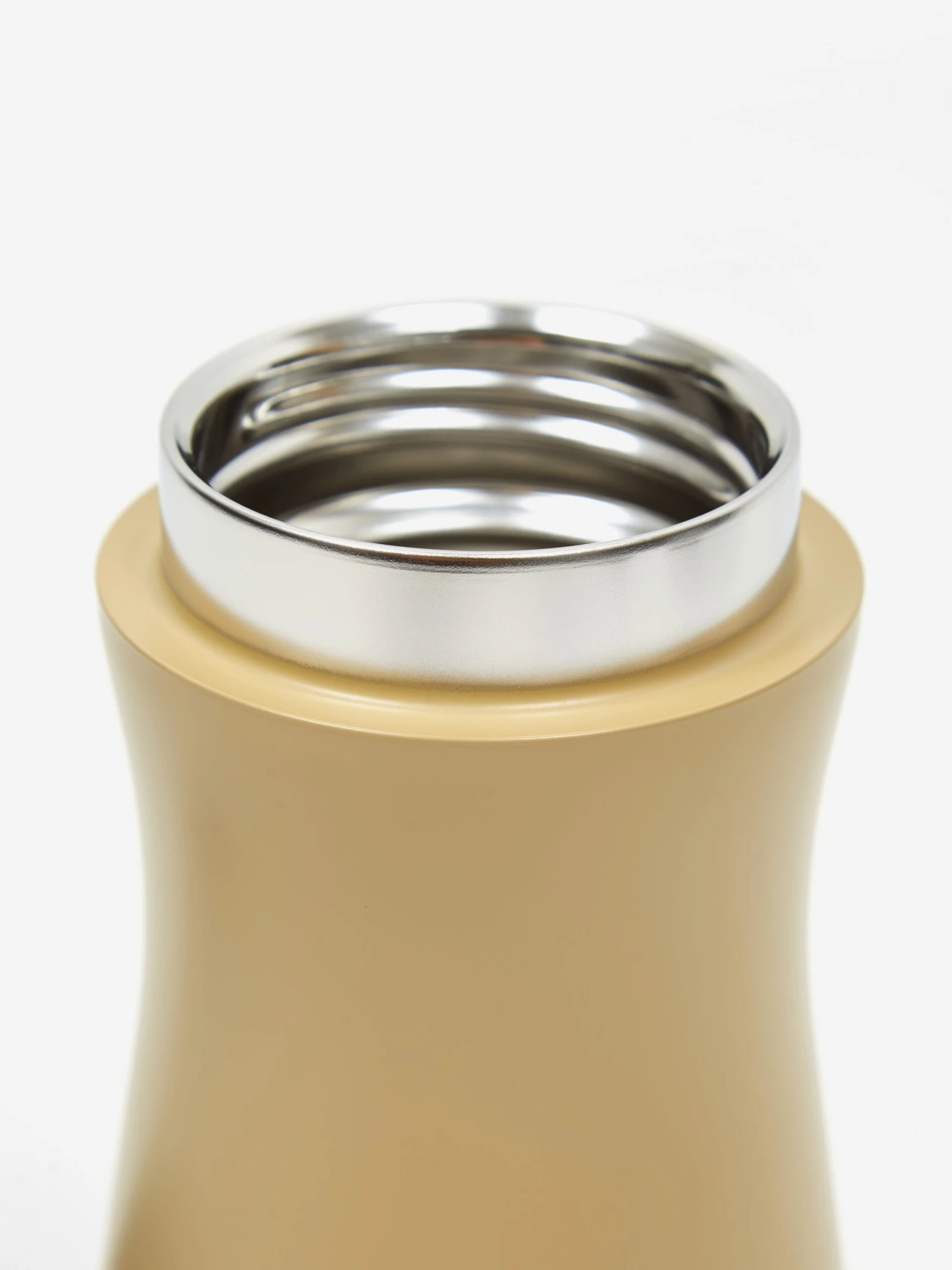 Snow Peak Stainless Vacuum Bottle Tsuzumi 350 - Sand 7 Snow Peak Stainless Vacuum Bottle Tsuzumi 350 - Sand - Image 5