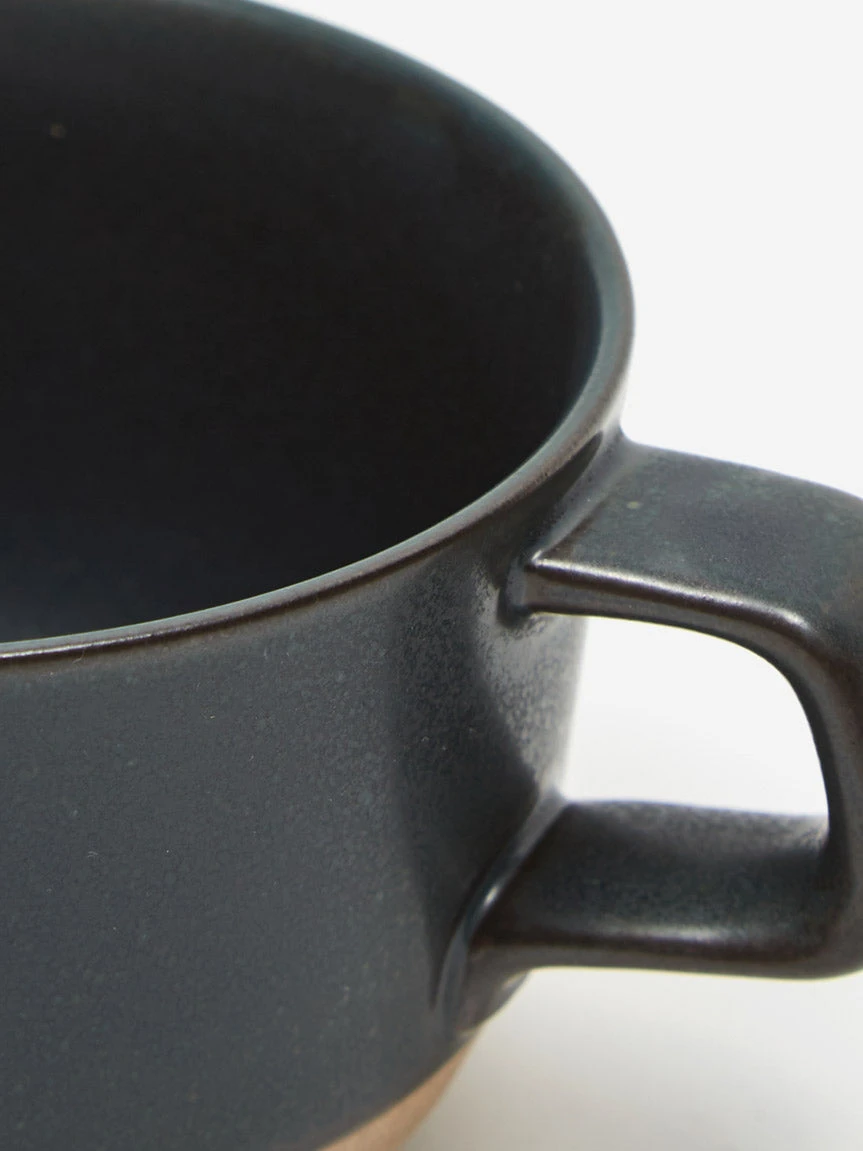 Kinto CLK-151 Wide Mug - Black 4 Kinto CLK-151 Wide Mug - Black - Image 2