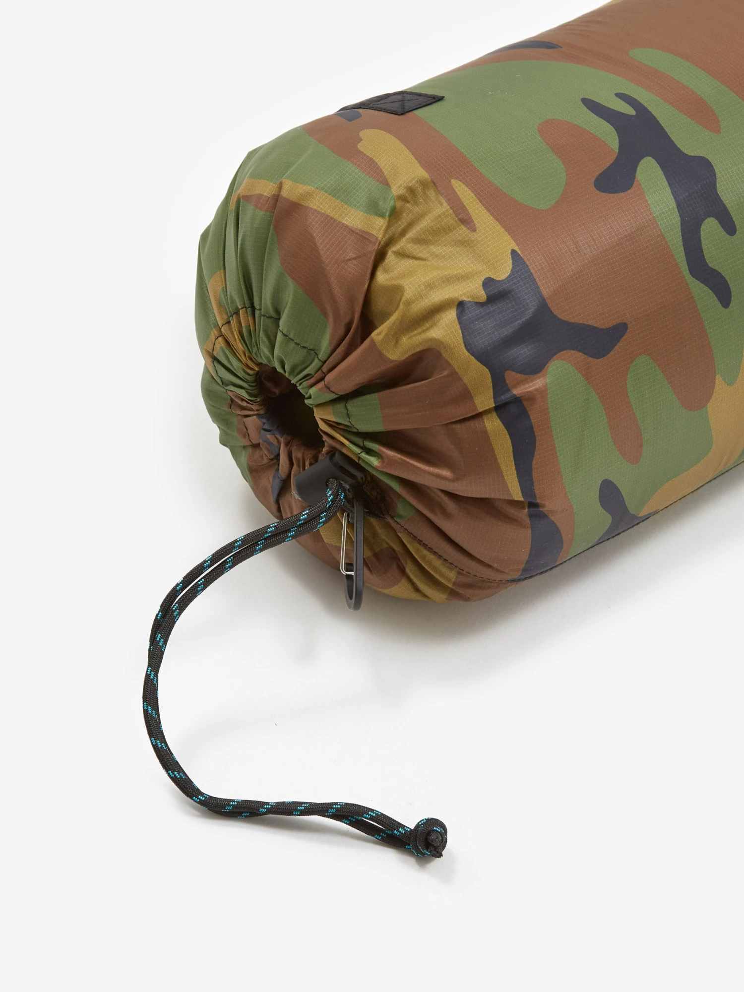 RUMPL The Original Puffy Blanket - Woodland Camo 9 RUMPL The Original Puffy Blanket - Woodland Camo - Image 7