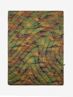 RUMPL The Original Puffy Blanket - Woodland Camo