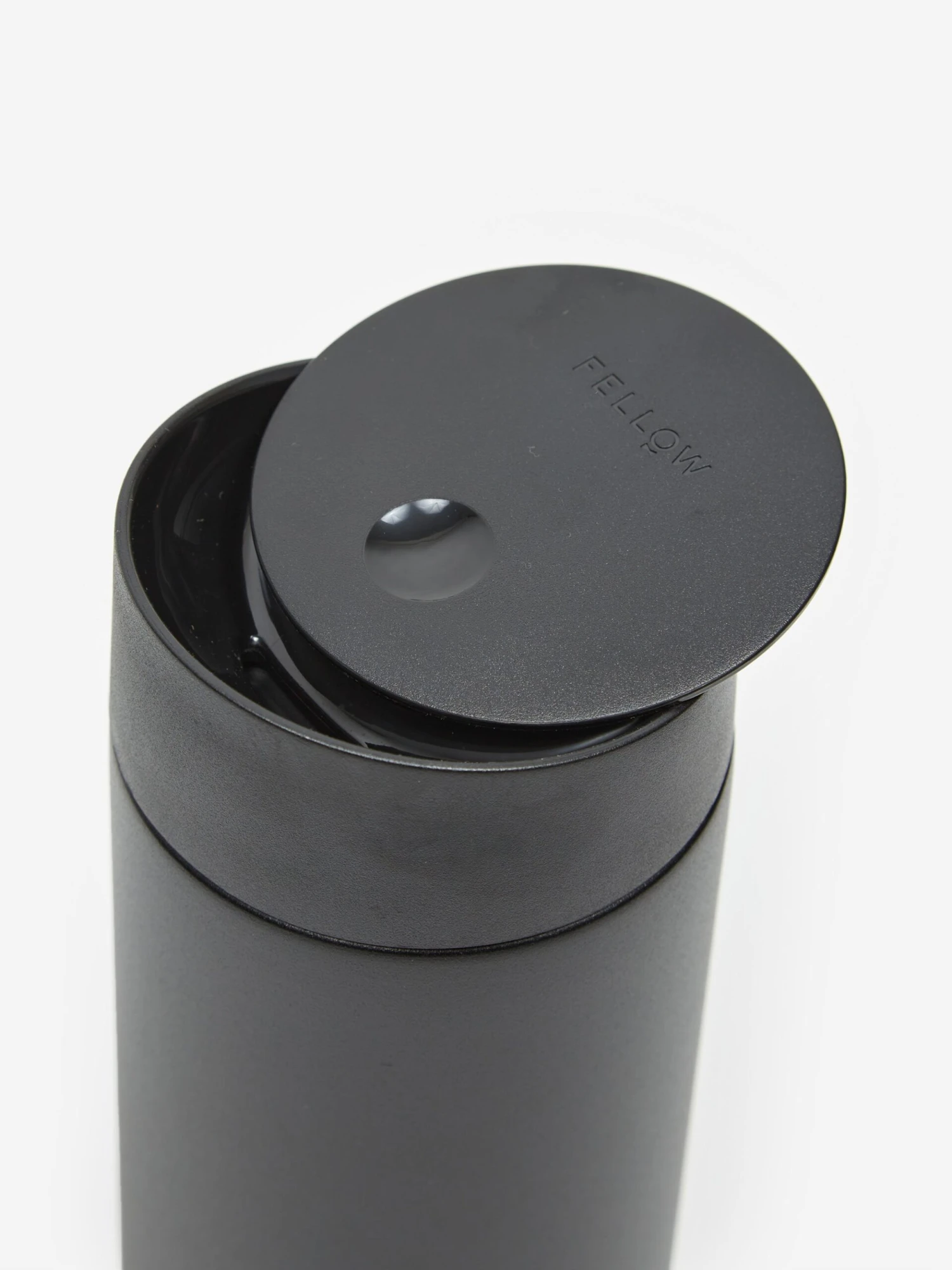 Fellow Carter Move Mug + Slide Lock 16oz - Black 7 Fellow Carter Move Mug + Slide Lock 16oz - Black - Image 5