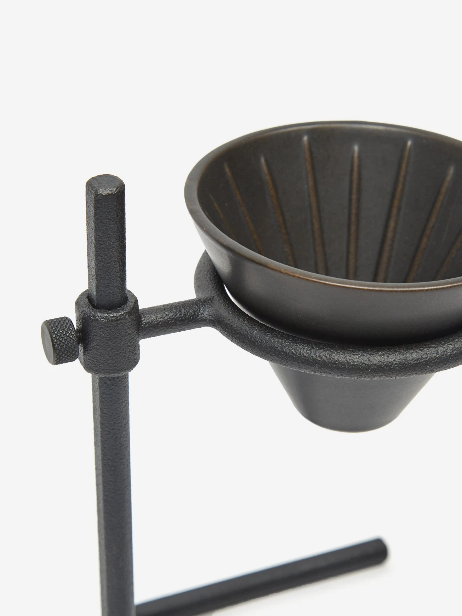 Kinto SCS-S04 Brewer Stand Set 2 Cups - Black 5 Kinto SCS-S04 Brewer Stand Set 2 Cups - Black - Image 3