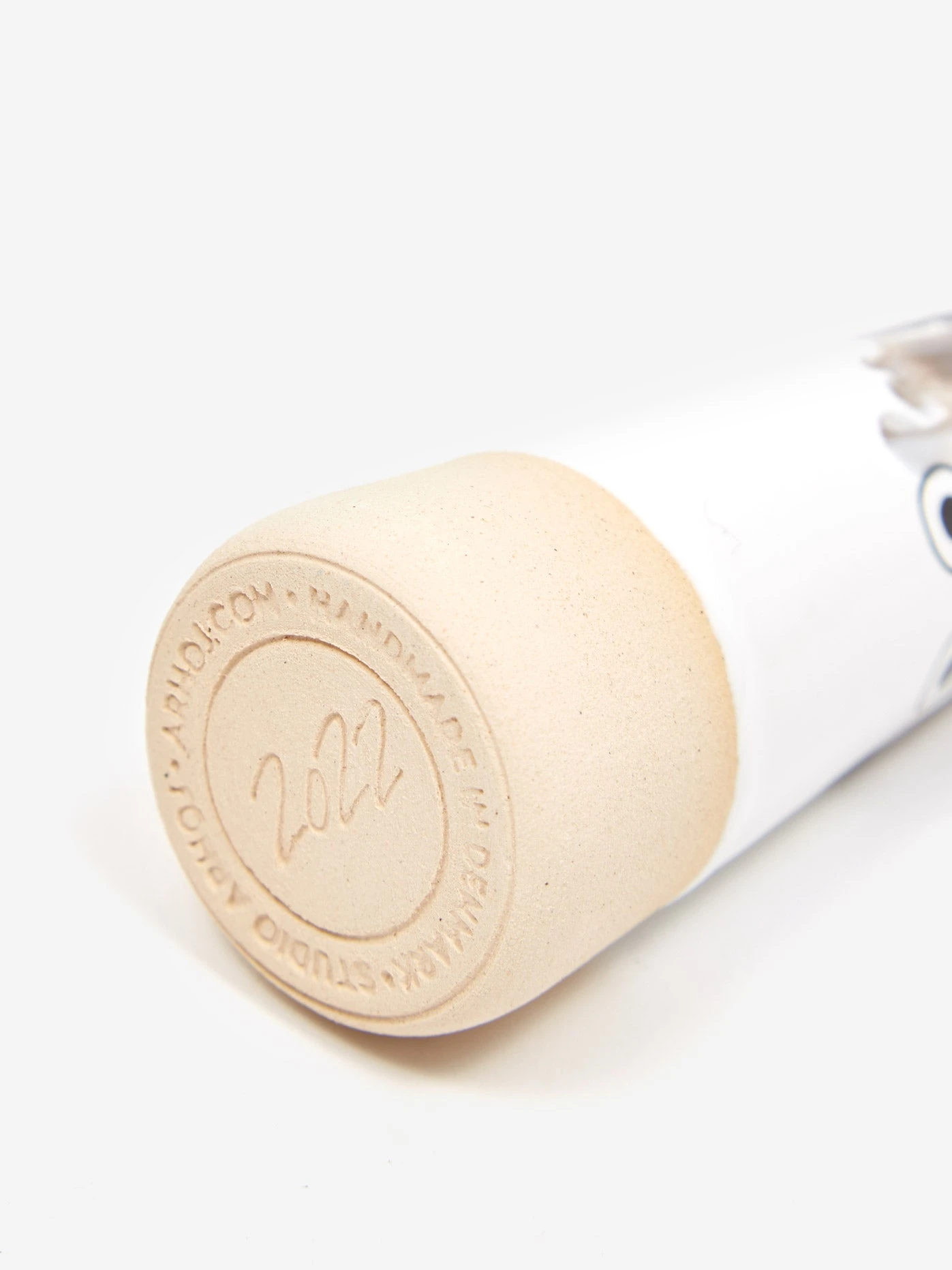 Studio Arhoj Ghost - Monochrome 7 Studio Arhoj Ghost - Monochrome - Image 5