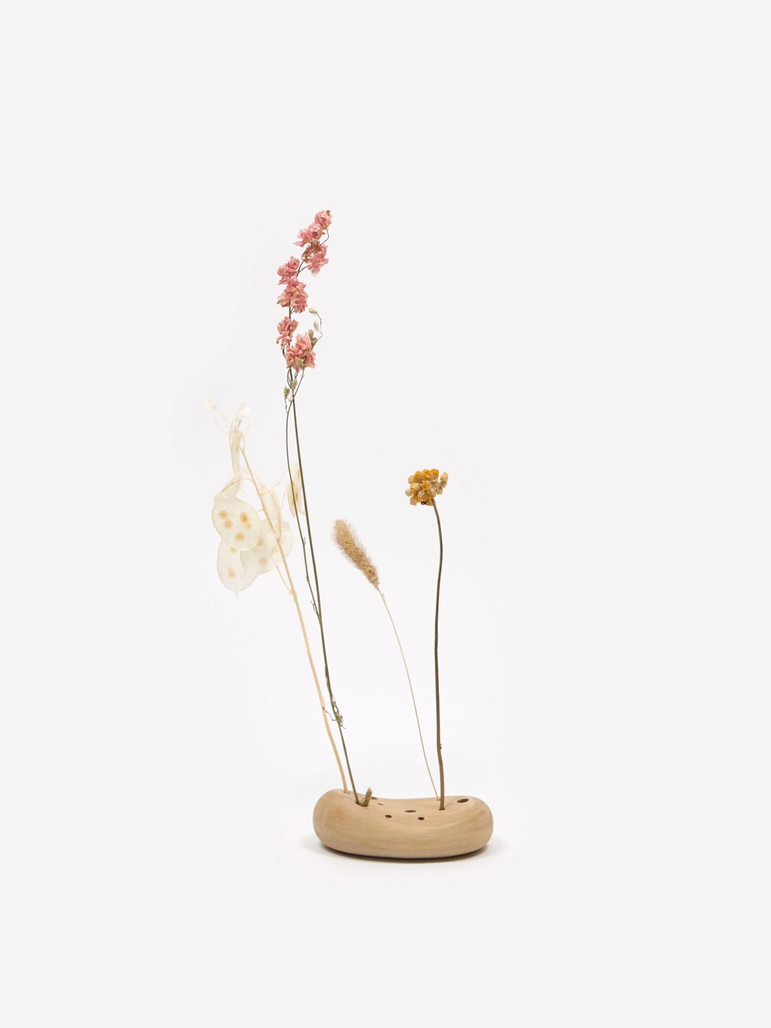 Ferm LIVING Vanitas Flower Stone - Sand 4 Ferm LIVING Vanitas Flower Stone - Sand - Image 2
