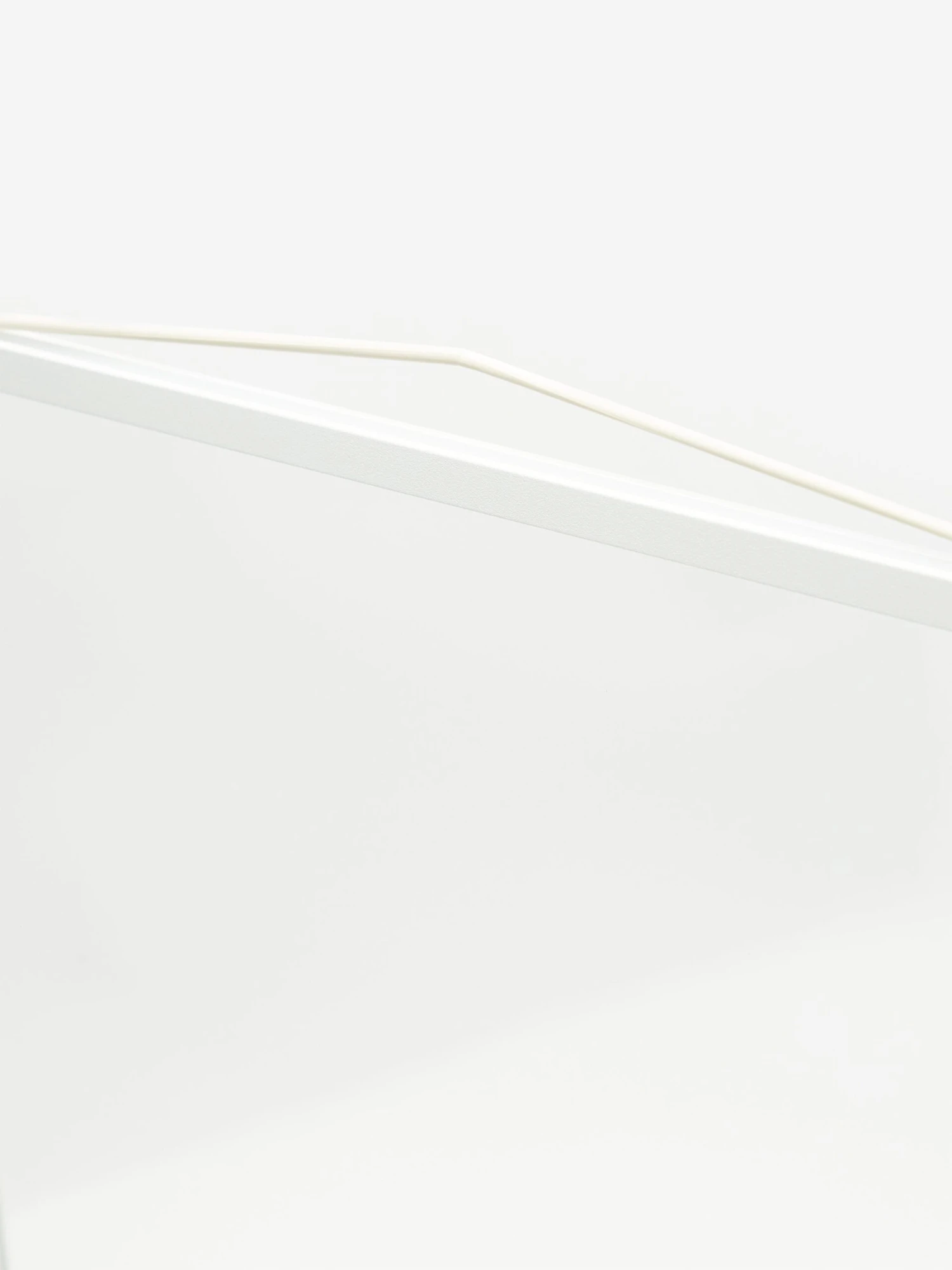 MOEBE A3 Picture Frame - White 5 MOEBE A3 Picture Frame - White - Image 3