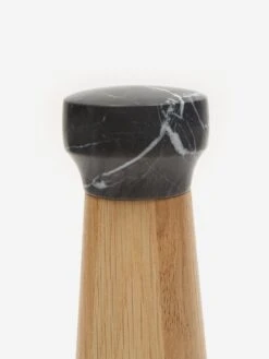Normann Copenhagen Craft Pepper Mill Small - Oak/Black -Home Decoration&Supplies NORMANN COPENHAGEN CRAFT PEPPER MILL SMALL OAKBLACK AW23 GOODHOOD 3